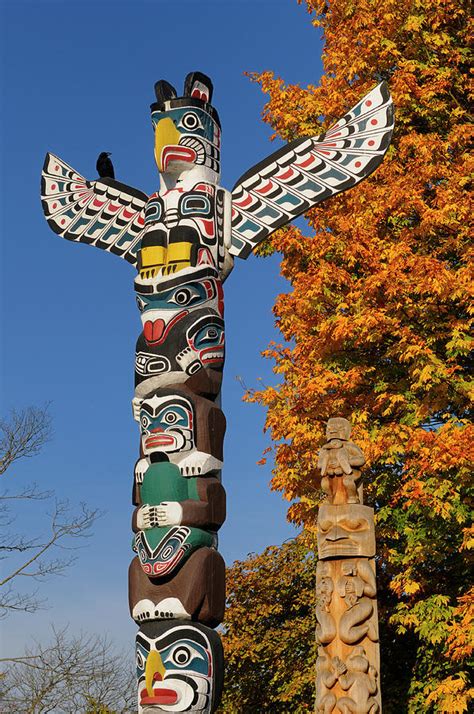 totem pole photo gallery.